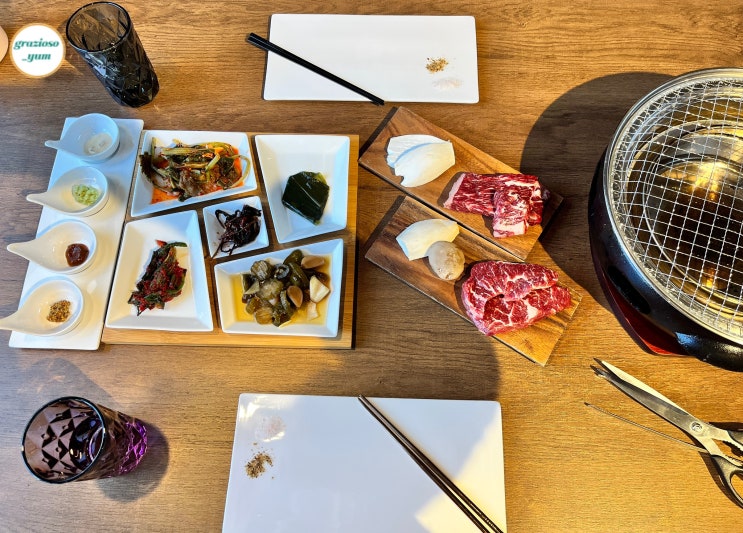 파주 헤이리 소고기 맛집 플라잉카우* 고급스러운 솔트에이징 살치살과 와규등심 와인/ 가족모임 나들이 파주 헤이리 소고기 맛집 플라잉카우* 고급스러운 솔트에이징 살치살과 와규등심 와인/ 가족모임 나들이