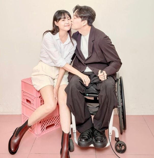 '33세' 시크릿 <b>송지은</b>  <b>유튜버 박위</b>와 열애 고백 '박찬홍... 