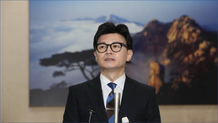 <b>한동훈</b> 비대위 등장에 與 친윤-<b>중진</b> 긴장…인요한 공관 위원장설