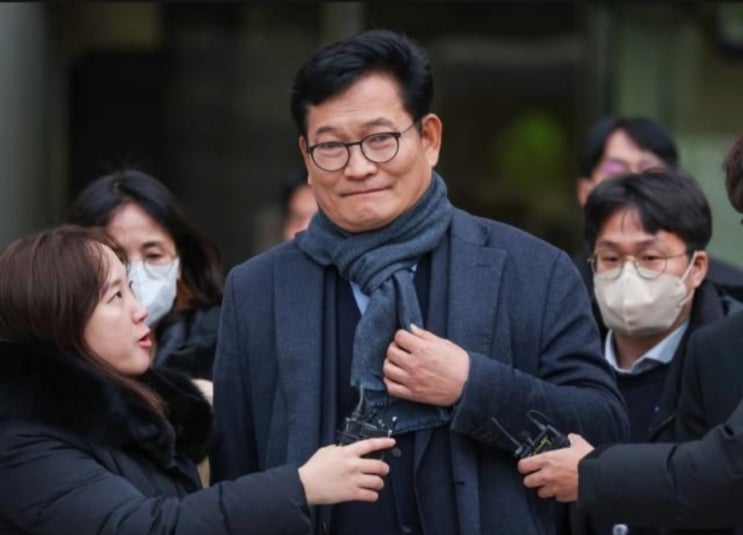 <실시간 핫이슈> 송영길, 구속 후 첫 검찰 조사 거부...변호인 접견 <실시간 핫이슈> 송영길, 구속 후 첫 검찰 조사 거부...변호인 접견