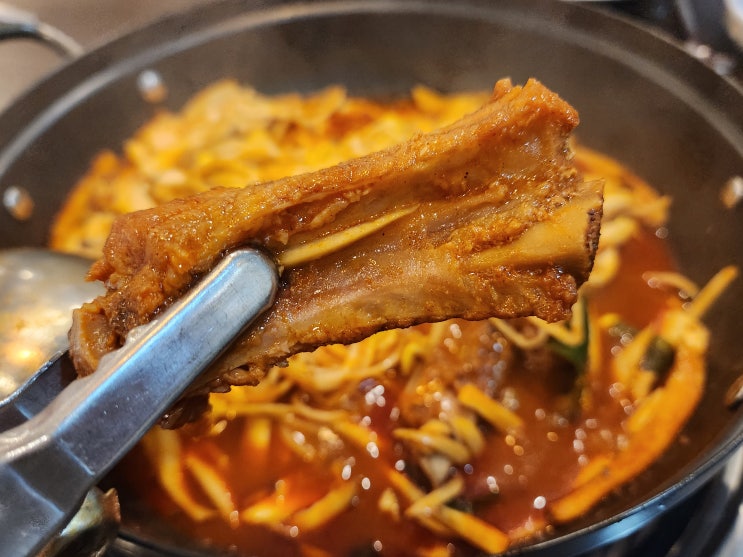  마곡 발산 맛집 매콤한 등갈비가 맛있는 담산 마곡점 최고!