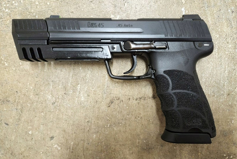 실총구입: H&K HK45 자동권총