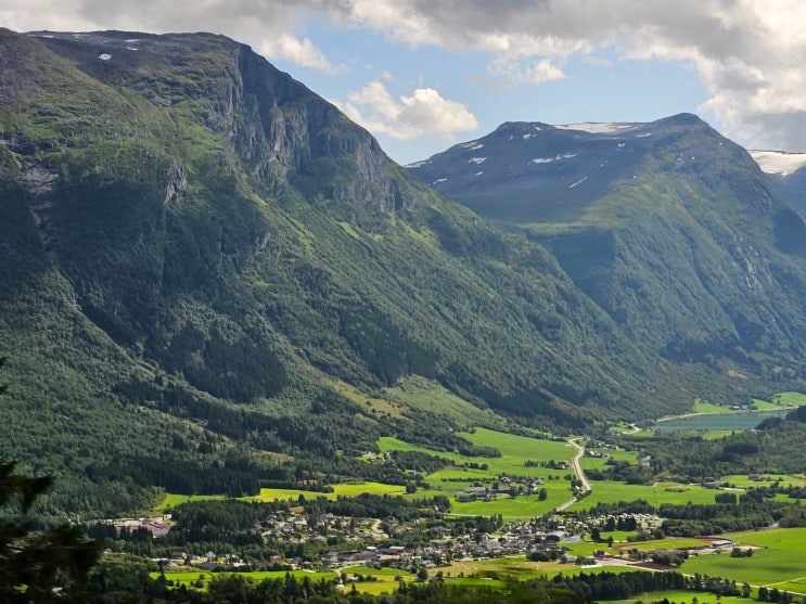 북유럽 7개국 여행 : 노르웨이 (헬레쉴트에서 피엘란트 까지의 자연경관 그리고 인비크 피요르드, 요스테달스브린 국립공원, 뵈이야 빙하)
