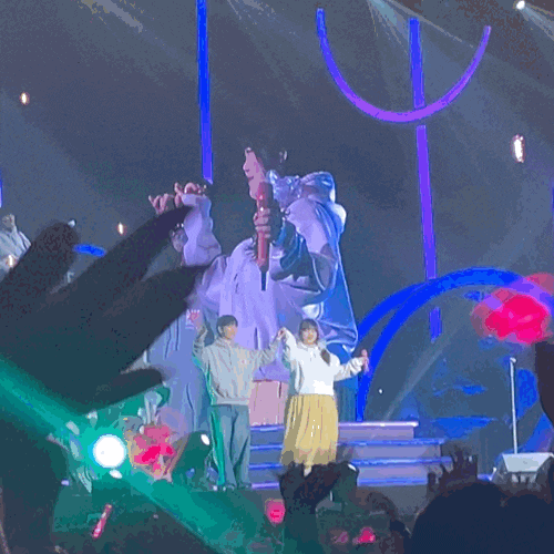<b>악뮤콘서트</b> <b>악뮤</b>토피아 후기... 17열 시야 셋리스트 <b>게스트</b>