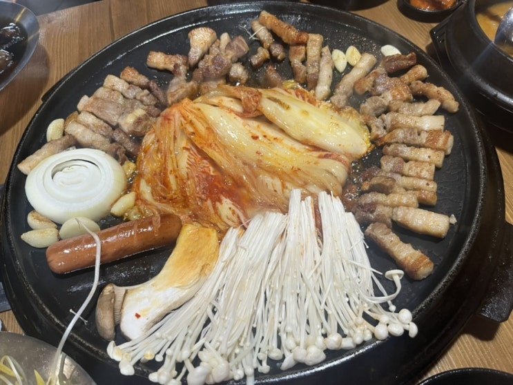 (화성/봉담) 와우리 가성비 맛집 삼겹살 닭갈비 보쌈 국수 구석집