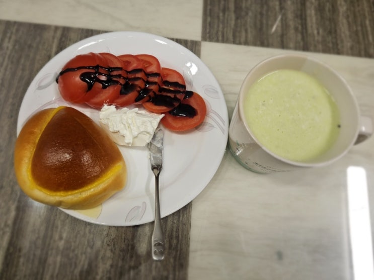  발사믹크림토마토 & 그릭요거트 + 키위라씨
