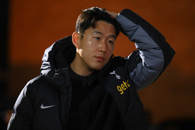 <b>손흥민</b>, 영국 <b>가디언</b> 선정 축구선수 랭킹 24위…<b>김민재</b>는 37위