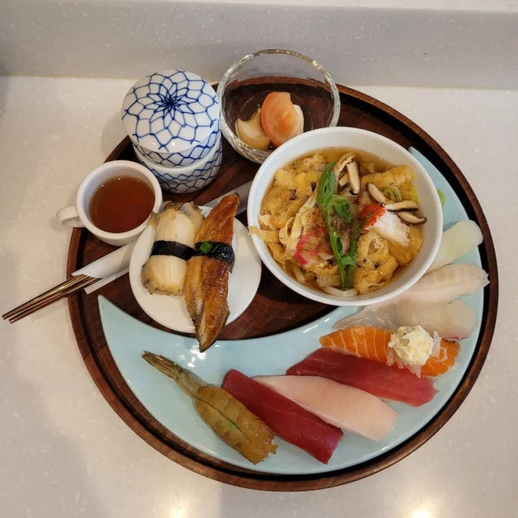  잠실 맛집: [상무초밥 잠실점]후기/ 잠실새내맛집/ 사이드에 후식까지 든든한 한상!
