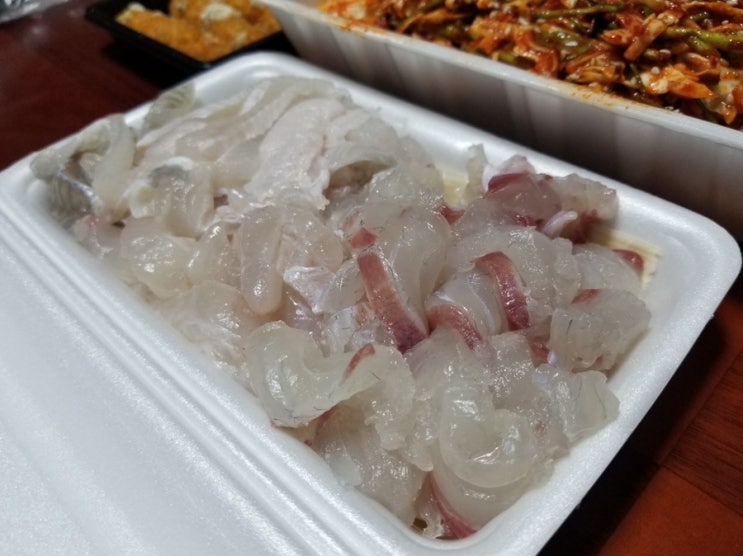 [맛집] 부산식당 (일산 밤리단길)
