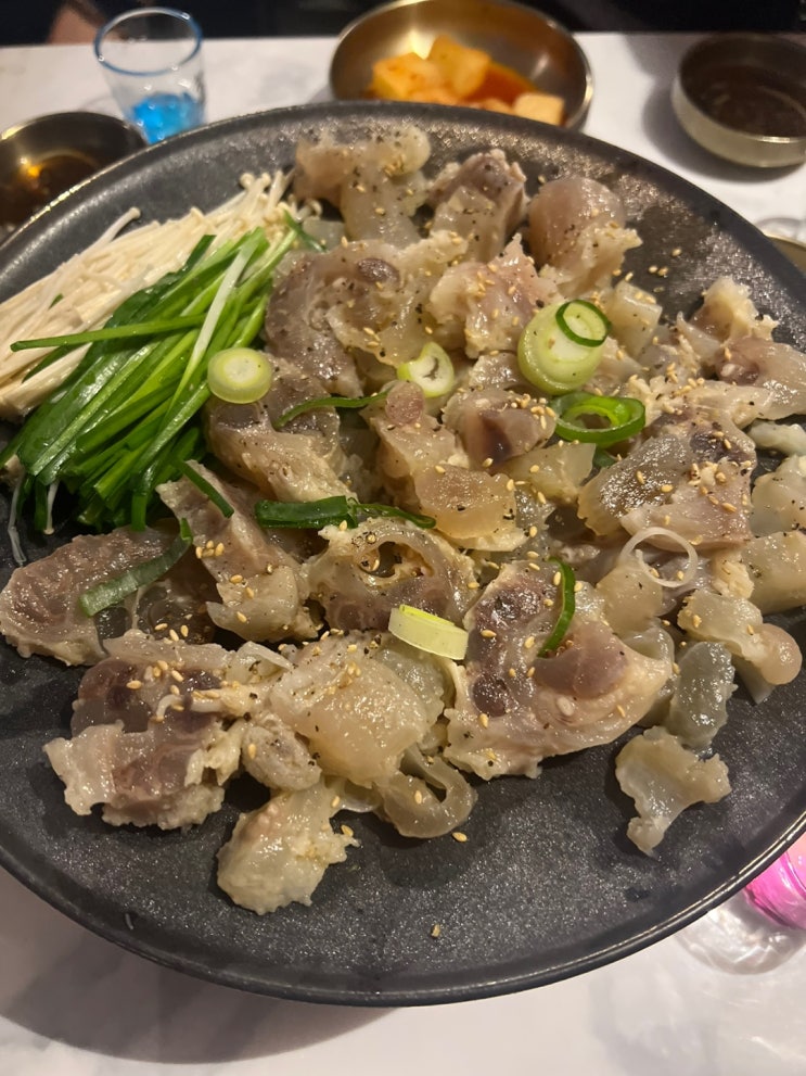  [논현 맛집] 우슴 - 술이 절로 들어가는 전골