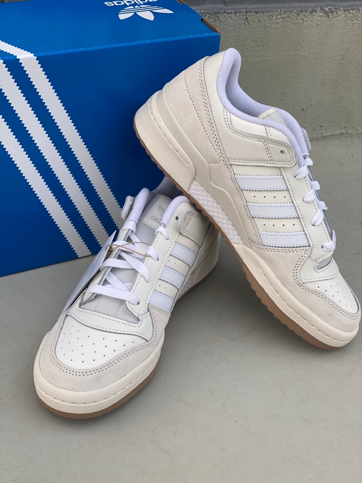  아디다스(adidas) 포럼 로우 클래식 - 화이트 / ID6858