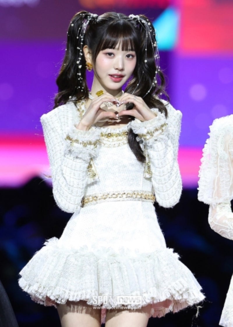 (출처 더쿠) 2023 SBS 가요대전 뉴진스 라이즈 르세라핌 아이브 장원영 에스파 레드카펫.jpg