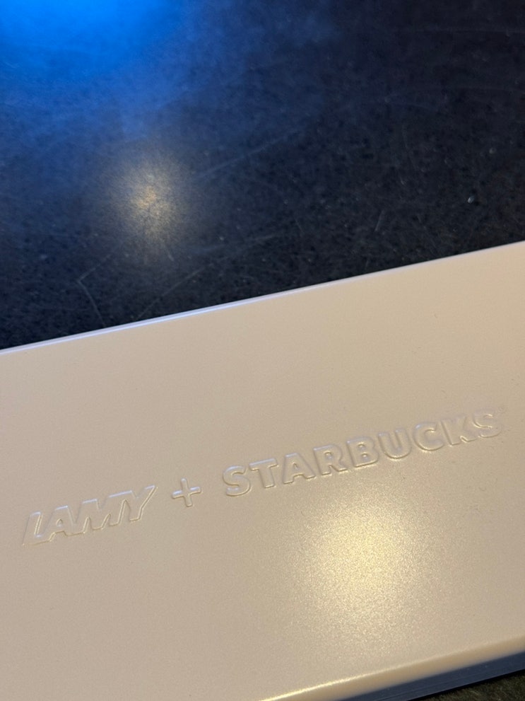  스타벅스 2023 윈터 e-프리퀀시 데일리 플래너, LAMY+STARBUKS 라미 에디션 샌드 후기 입니다!