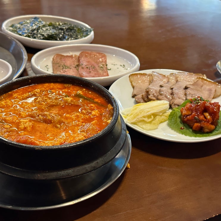  강남 논현역맛집 원할머니보쌈 점심메뉴 보쌈정식 후기