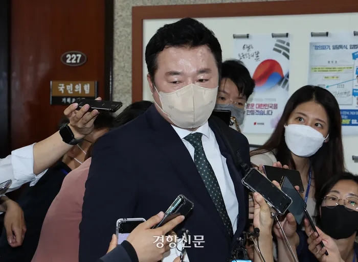 <b>이준석</b> 측 김철근 “창당... 모았다”···27일 노원서 <b>탈당</b> 회견