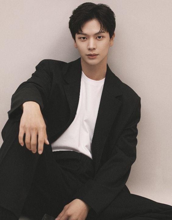 비투비 육성재 아이윌미디어 소속사와 전속계약