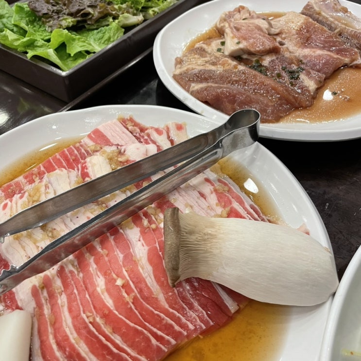  사하구 단체 식사하기 좋은 우삼겹 LA갈비 맛집 본가 부산 사하점