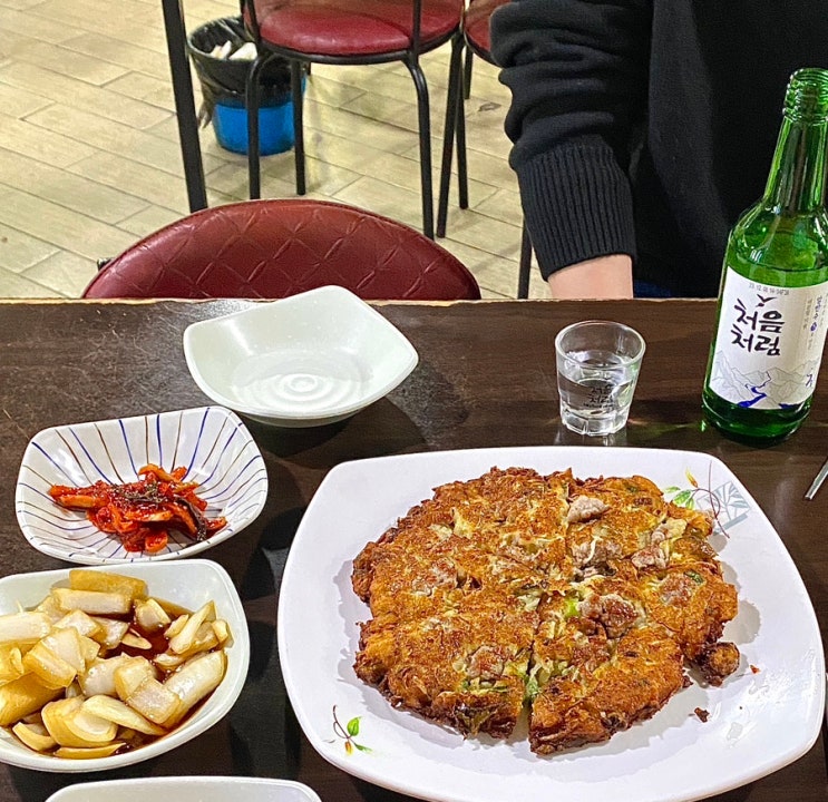  송가네옛날빈대떡 당산점 비 올 땐 바삭한 빈대떡