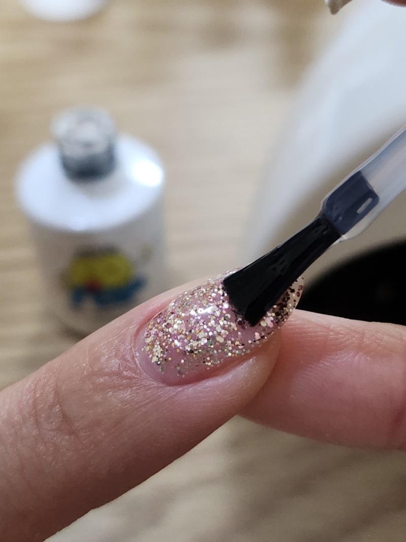 웨이크메이크 워터글로우코팅쿠션 코팅광으로 생기 가득한 베이스메이크업 해봐요! 올리브영쿠션추천 : 네이버 블로그, image size:800x1067