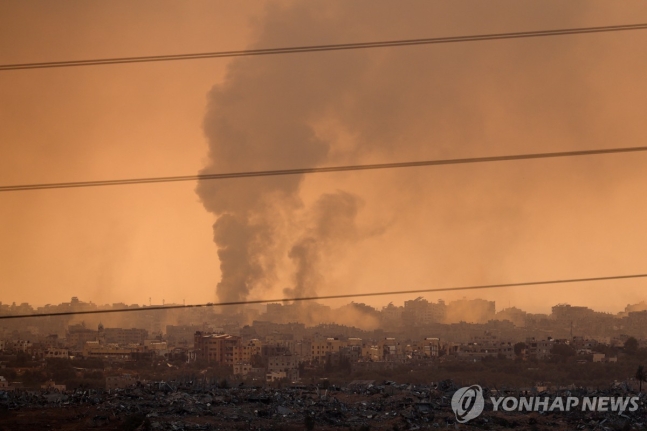 '피의 성탄절'…가자지구 공습에 100명 사망