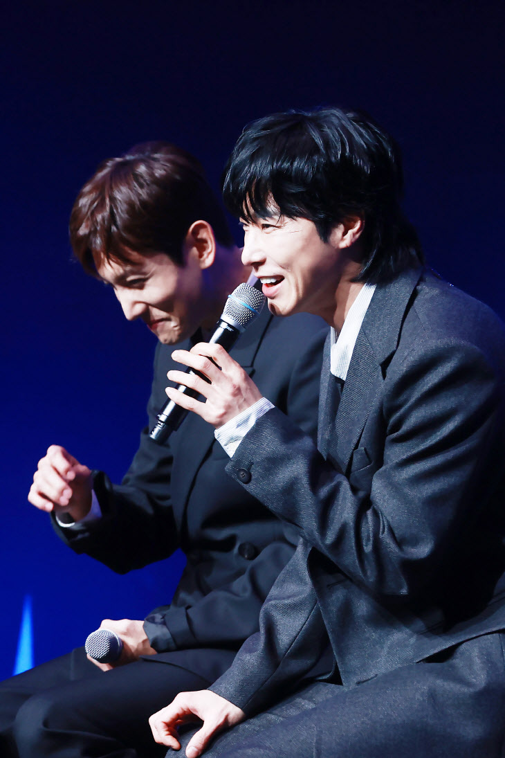 <b>동방신기</b> 20년… "넌 또다른 나" 서로가 전한 진심!