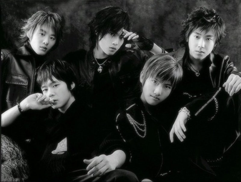 동방신기 데뷔 20주년 하루 늦은 크리스마스 선물