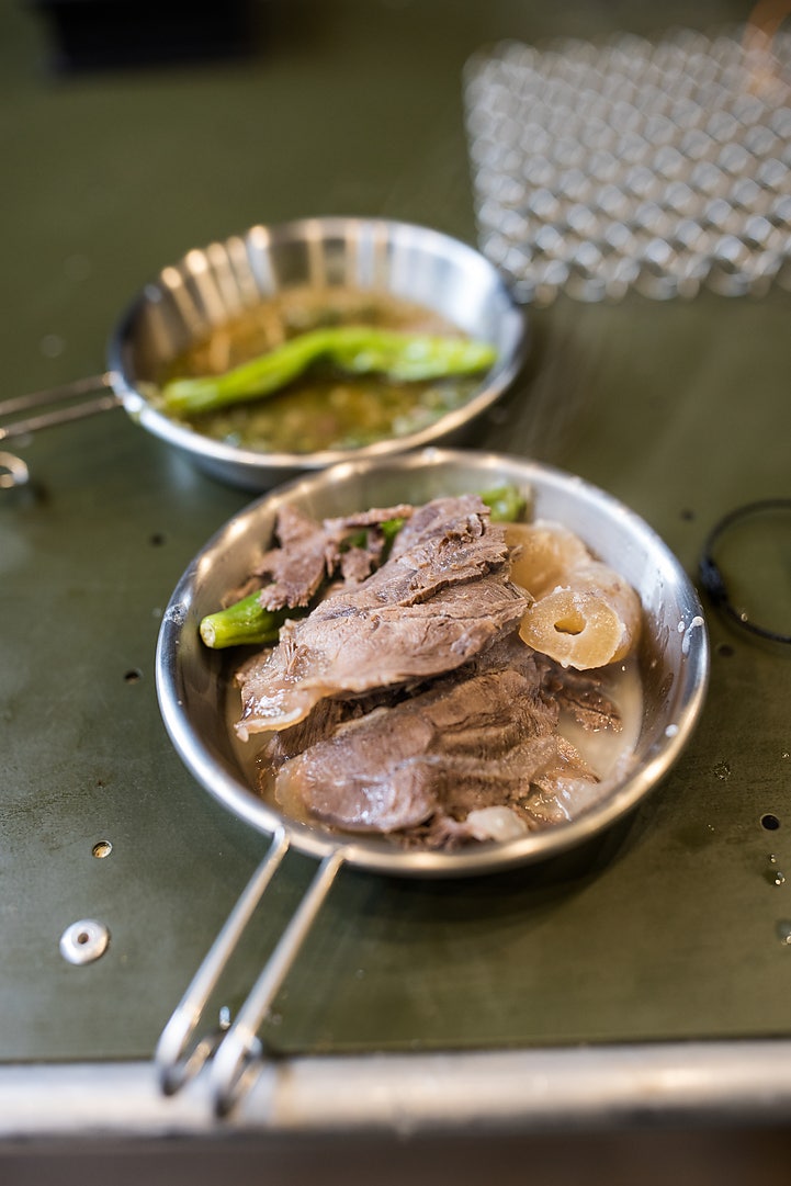  캠핑음식 아침요리 밀키트 땡큐파머스 스지 사태수육 전골