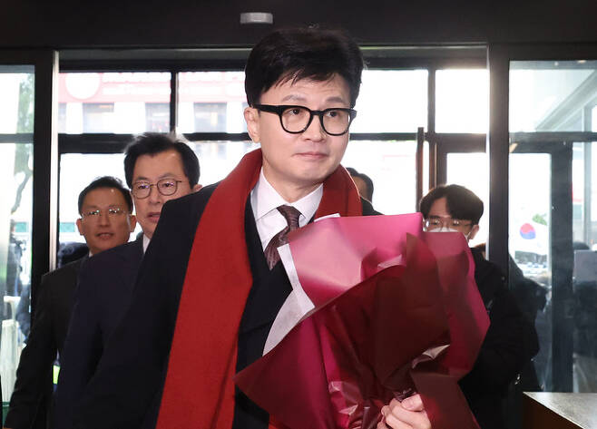[<b>한동훈</b> 비대위원장 취임] 22대 총선 <b>불출마 선언</b>. 선민 후사.... 