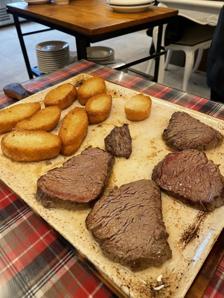  부산맛집 광안리맛집 데이트하기 좋은 기버트 스테이크 내돈내산 후기 : 더스모코