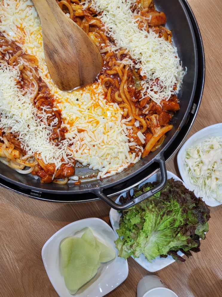 [고수닭갈비] 치즈 듬뿍 닭갈비 강남역근처맛집
