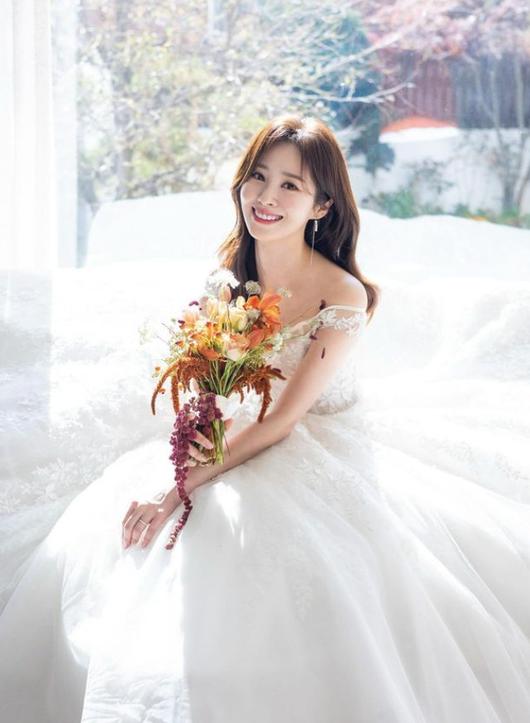 <b>박연경</b> 결혼,<b>장예원</b> 김대호 임현주 등 동료 아나운서 축하 속... 