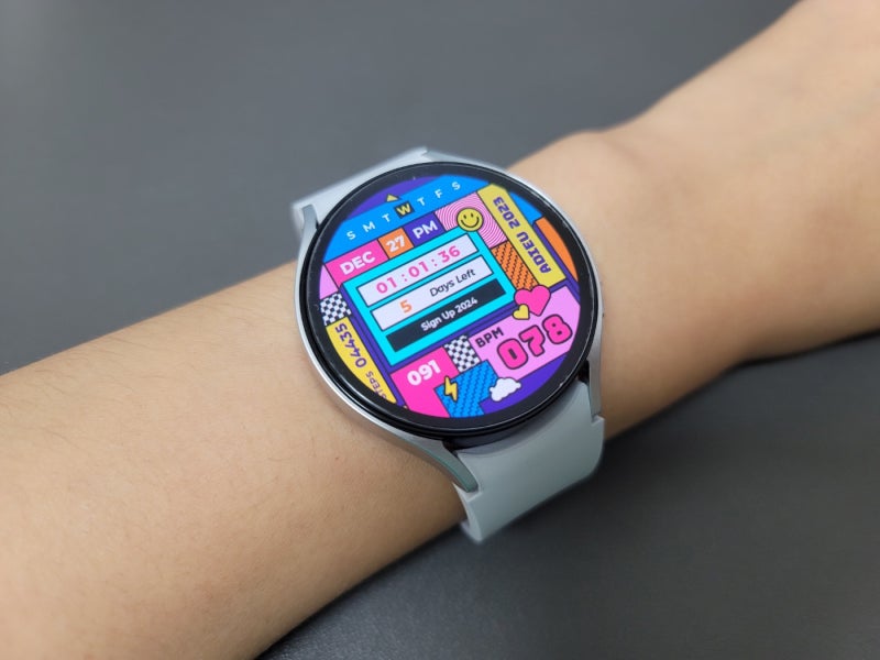 갤럭시 워치 6 44mm 블루투스 실버 여자손목 착용 후기