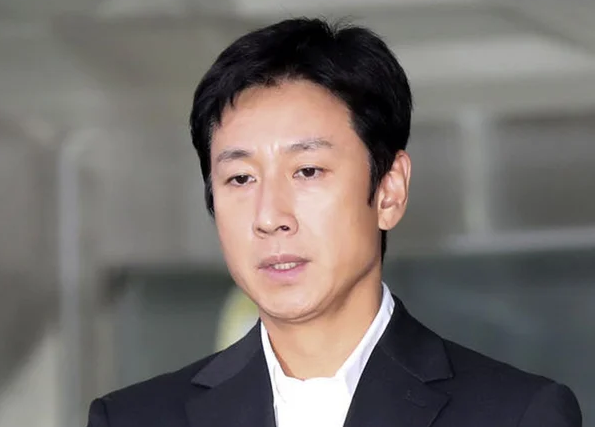 '나의 아저씨' 이선균씨의 명복을 빕니다, 서울 와룡공원서... 