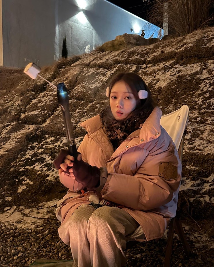 이성경이 입은 JW앤더슨 몽클레어 여성패딩 가격 사이즈 등 정보 이성경이 입은 JW앤더슨 몽클레어 여성패딩 가격 사이즈 등 정보