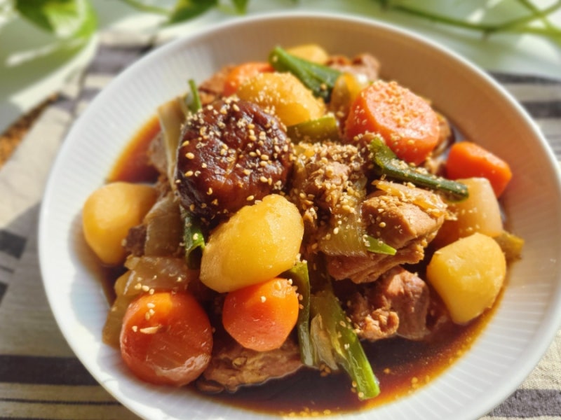 간장돼지갈비찜레시피 돼지갈비찜재료/양념 돼지갈비찜잡내제거 돼지갈비찜압력솥 냉동돼....