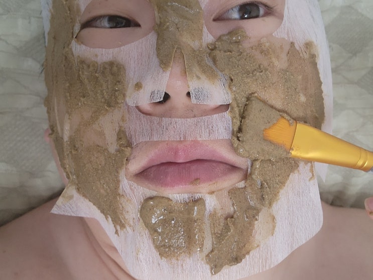 기미잡티제거 기미천연팩으로 1회 1000원으로 해결