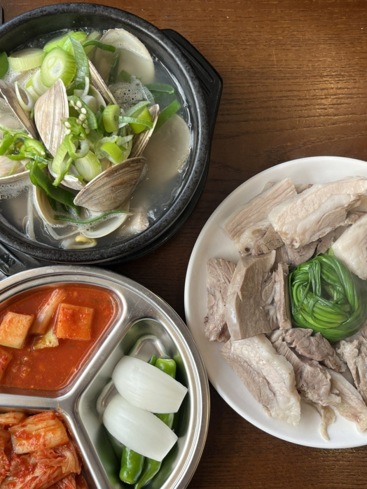 여수 맛집 독특한 바지락돼지국밥 광장국밥 또한번 방문