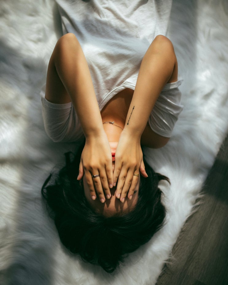  카타드레니아 야간 신음으로 알려진 끙끙 앓는 소리