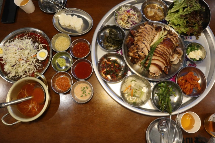  완미족발:: 족마카세로 푸짐하게 즐기는 중랑구 족발 맛집!