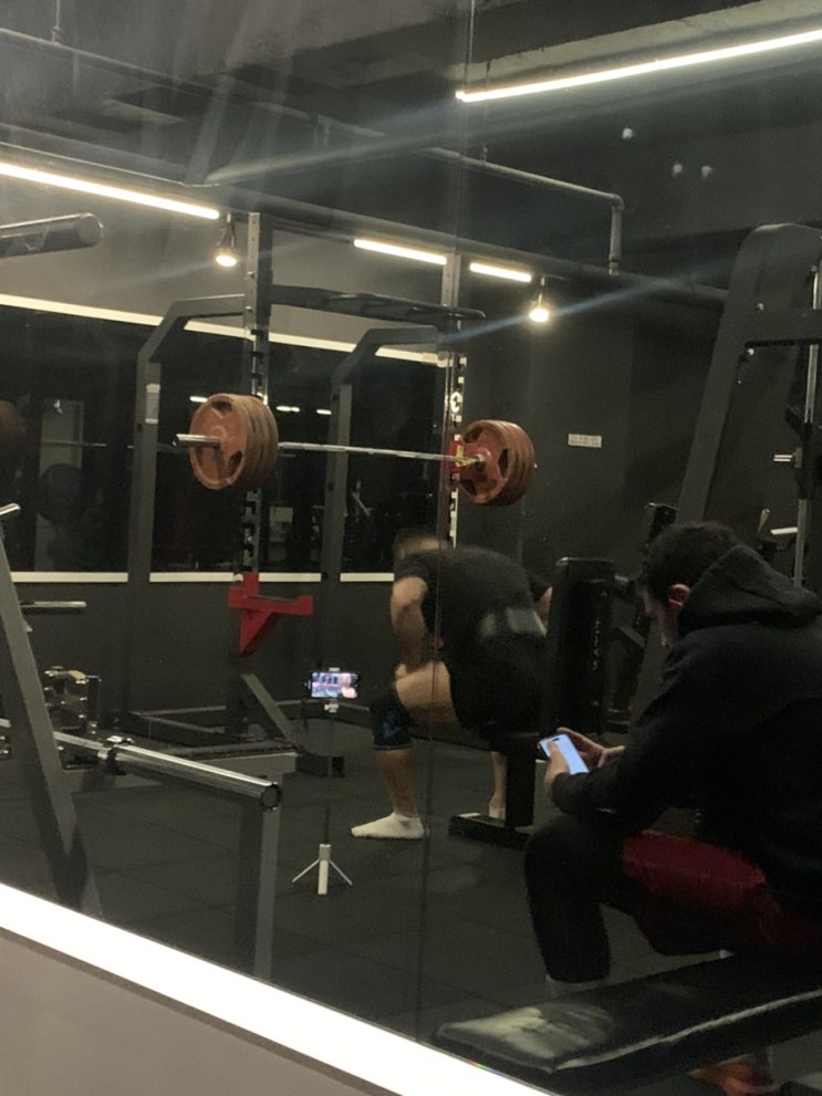  그냥 이렇게 운동하는거지 뭐