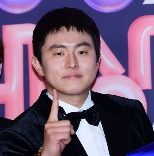 기안84 비 연예인 출신 mbc 연예대상 새 역사 이변은 없었다 나혼자 산다 태어난 김에 세계일주 기안84 비 연예인 출신 mbc 연예대상 새 역사 이변은 없었다 나혼자 산다 태어난 김에 세계일주