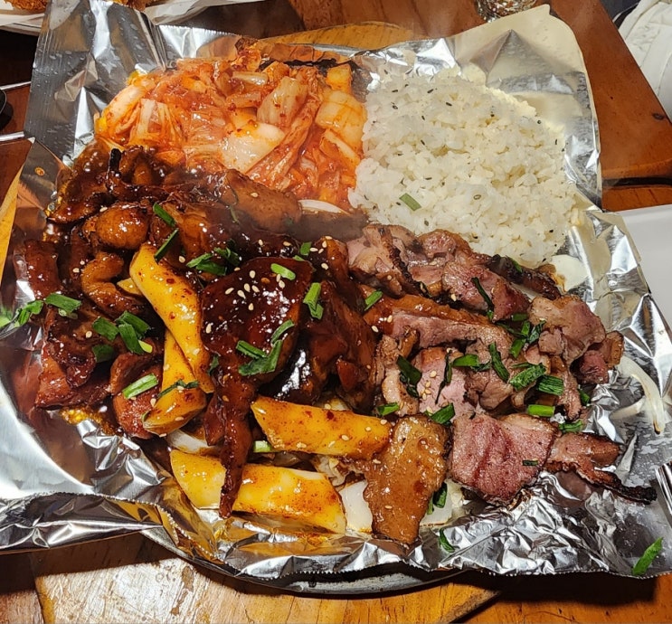  면목동 굽모닝닭오리숯불바베큐 - 옛날 호프집 감성 지리는 오리바베큐, 치킨 맛집?