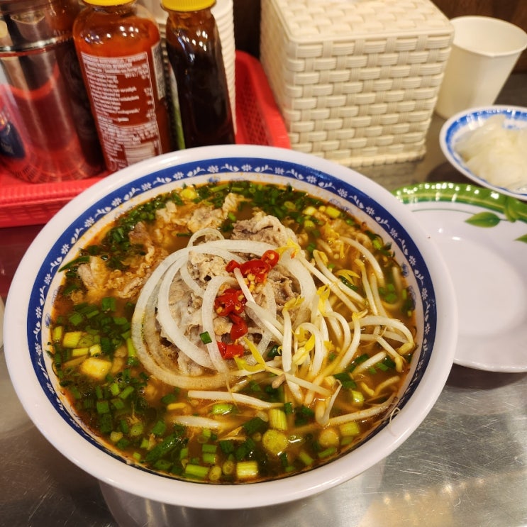  [배곧 맛집] 쌀국수 맛집 까몬에서 닭목살 튀김 먹다가 마당 나갈뻔한 암탉된 썰