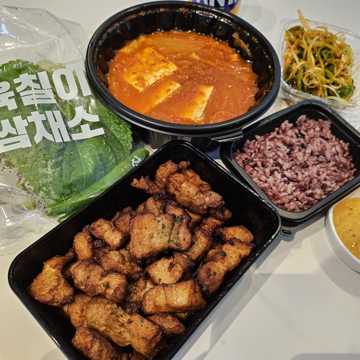  동탄 삼겹살 배달 맛집 푸짐한 식사 가능한 고기 도시락 육칠이 1동탄점