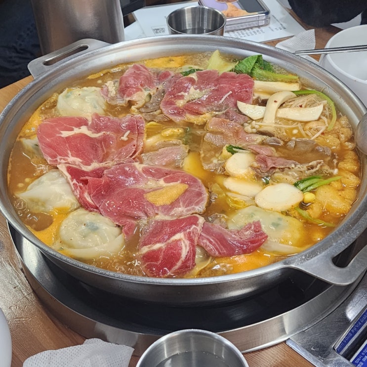  [천안/신부동] 추운 겨울에는 만두전골이 딱이지! '안골식당' / 쇠고기 샤브 만두전골