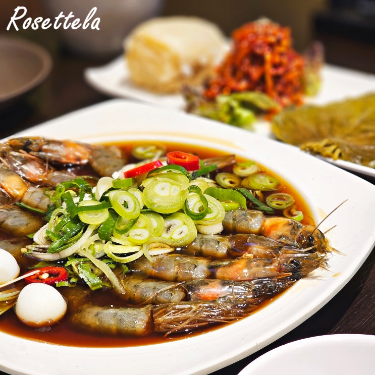 방이 먹자골목 술집 대박쌈 간장새우 순대 보쌈 꿀조합 맛집