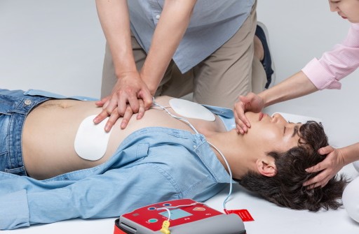 심폐소생술(CPR), 심장마사지, 응급조치법