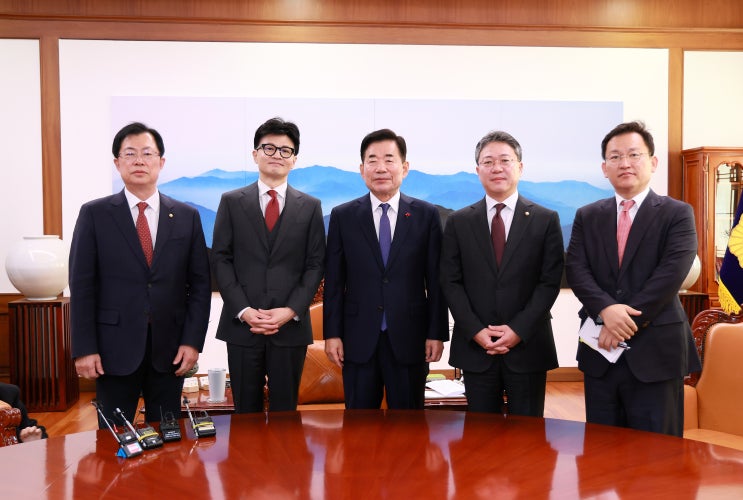필요"…<b>한동훈</b> "대화와 타협의... 국민의힘 <b>사무총장</b>, 박정하... 
