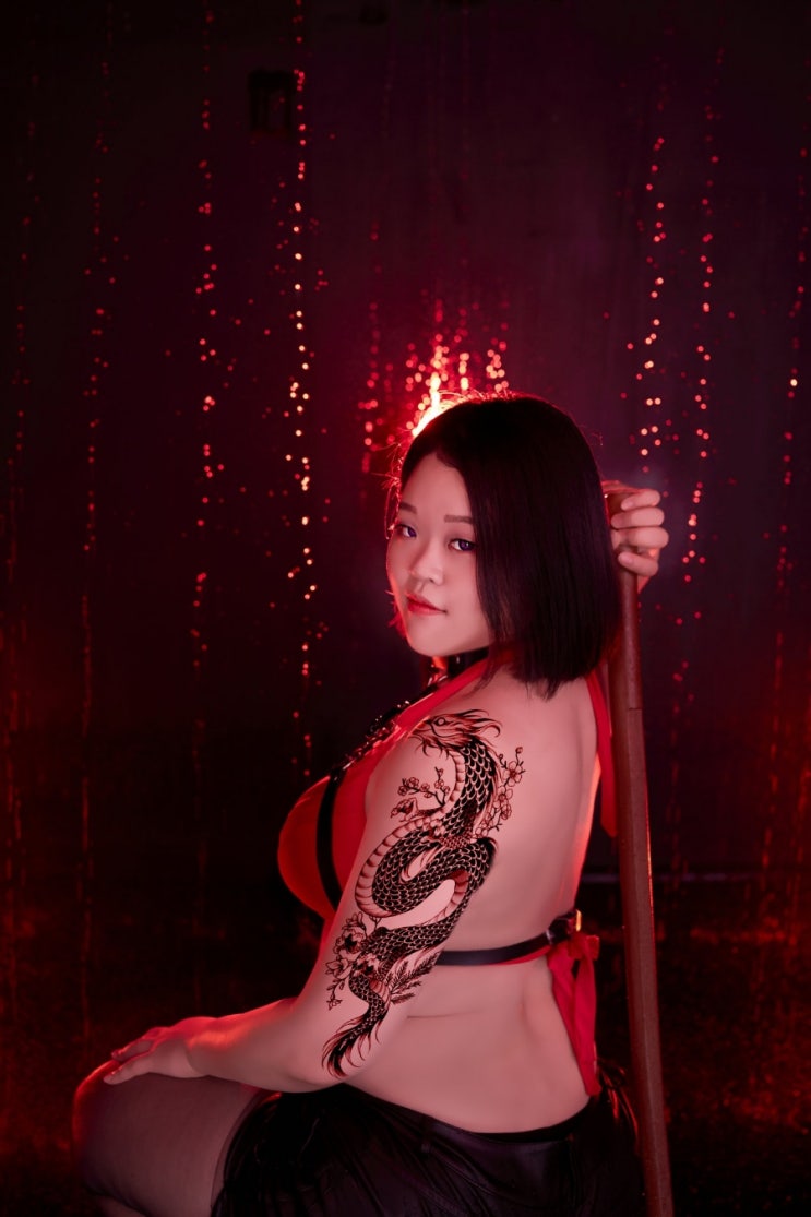  여검사 컨셉 베르닌님