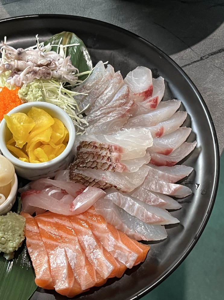  합정역술집 합정루프탑 정말 맛있었던 차돌박이마늘짬뽕 모듬사시미 맛집 합정역이자카야 지하102호 5호점